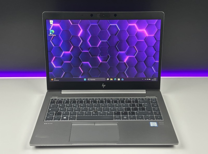 HP ZBook 14u G6 z i7-8665U i Radeon Pro WX 3200 4GB. Ekran 14” FHD z funkcją Sure View zapewnia prywatność i wydajność do pracy projektowej (1).JPG