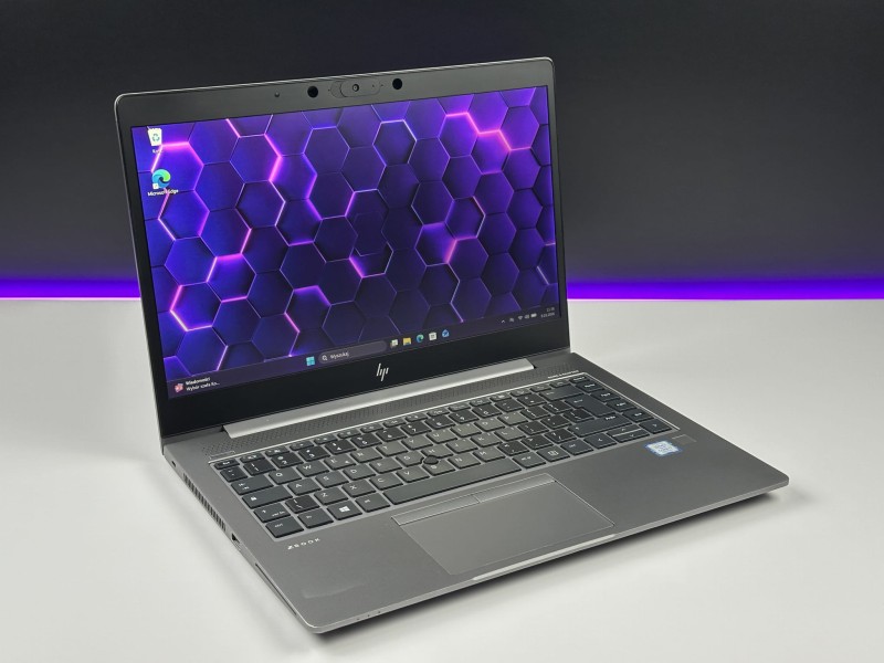 HP ZBook 14u G6 z i7-8665U i Radeon Pro WX 3200 4GB. Ekran 14” FHD z funkcją Sure View zapewnia prywatność i wydajność do pracy projektowej (4).JPG