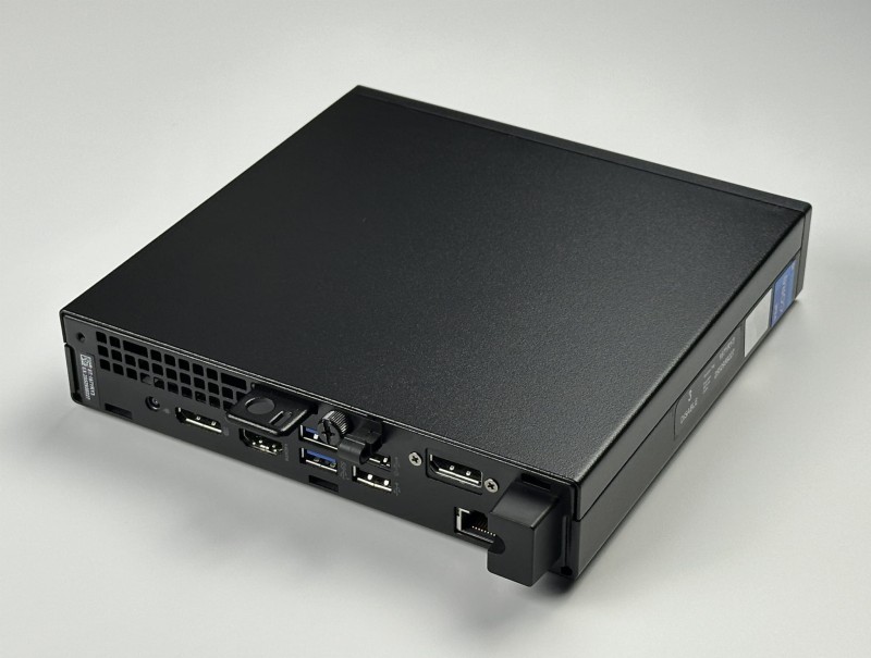 DELL OptiPlex 7010 Micro z i5-13500T i Wi-Fi to kompaktowy komputer do biura i domu. Wydajność, nowoczesność i gotowość do pracy od razu.