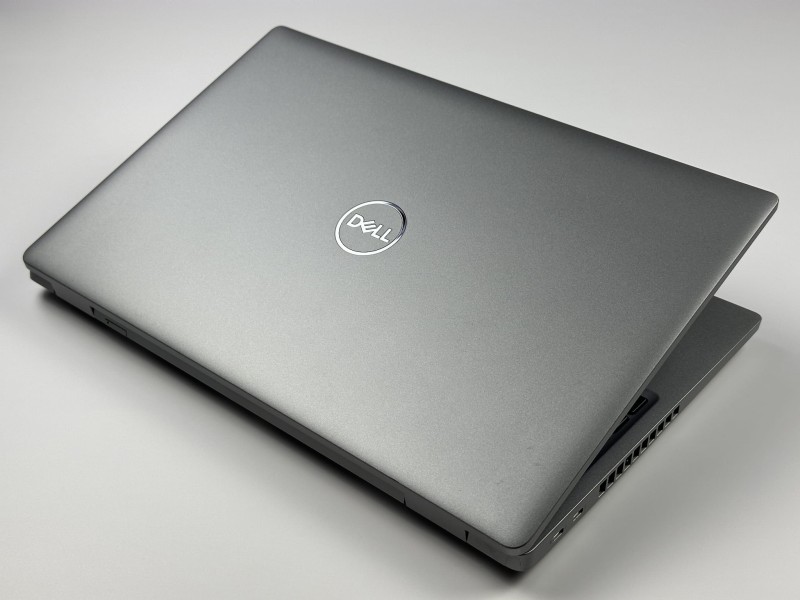 DELL Precision 3561 i7-11850H z dedykowaną kartą T600 (4GB). Wydajny laptop 15,6” FHD - do analiz, projektów inżynierskich i multitaskingu (9).JPG