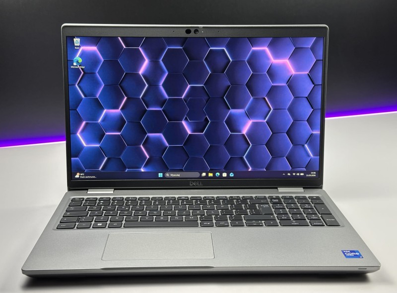 DELL Precision 3561 i7-11850H z dedykowaną kartą T600 (4GB). Wydajny laptop 15,6” FHD - do analiz, projektów inżynierskich i multitaskingu (12).JPG