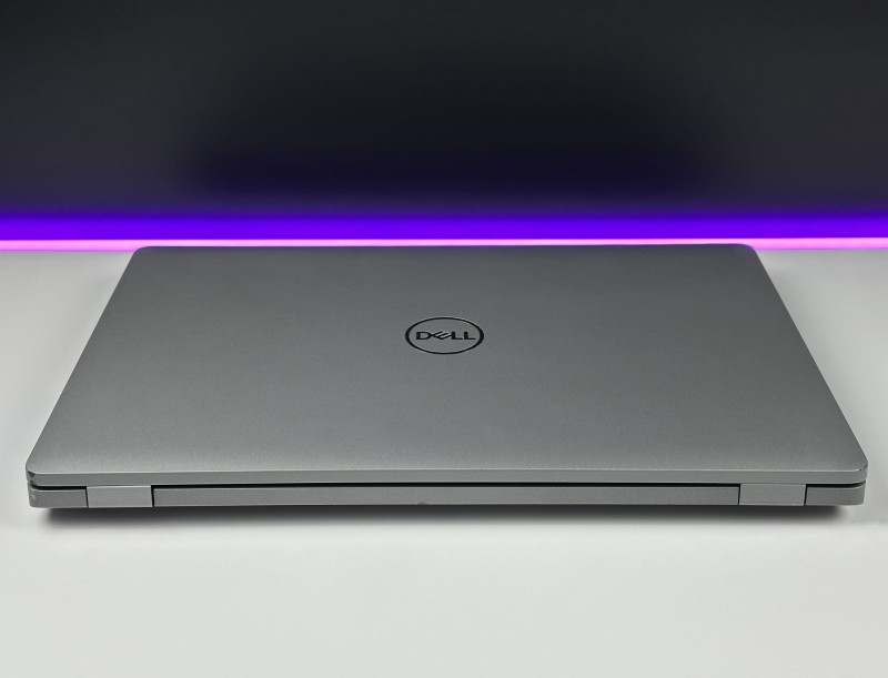 Dell Latitude 5511 z i7-10850H i grafiką MX250 to wydajny laptop do pracy, projektów i codziennych zadań. Ekran FHD zapewnia wygodę użytkowania (13).JPG