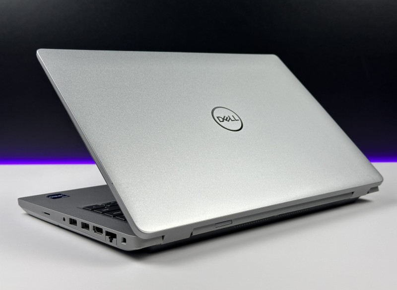 Dell Latitude 5431 z i7-1270P i ekranem FHD 14" to wydajny laptop biznesowy do pracy biurowej, mobilnej i codziennych zadań. Klawiatura QWERTY PL.