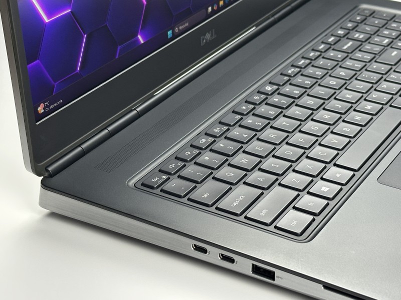 Dell Precision 7750 z i7-10850H i RTX3000 – profesjonalna stacja robocza stworzona do grafiki 3D, CAD i wymagających projektów inżynieryjnych.