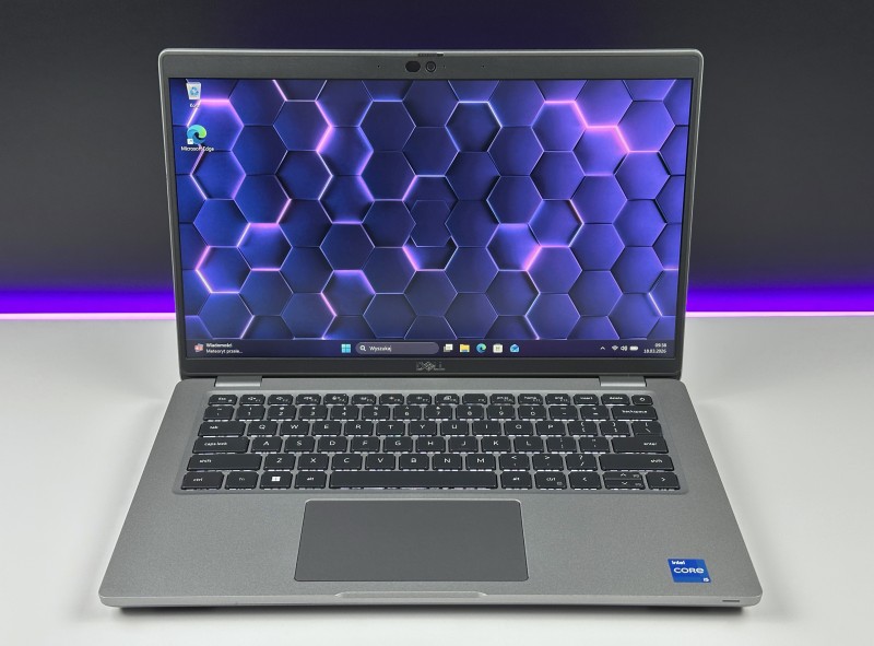 Dell Latitude 5431 z i5-1250P i FHD – nowoczesny laptop biznesowy, który łączy wysoką wydajność z mobilnością, idealny do codziennej pracy i podróży.