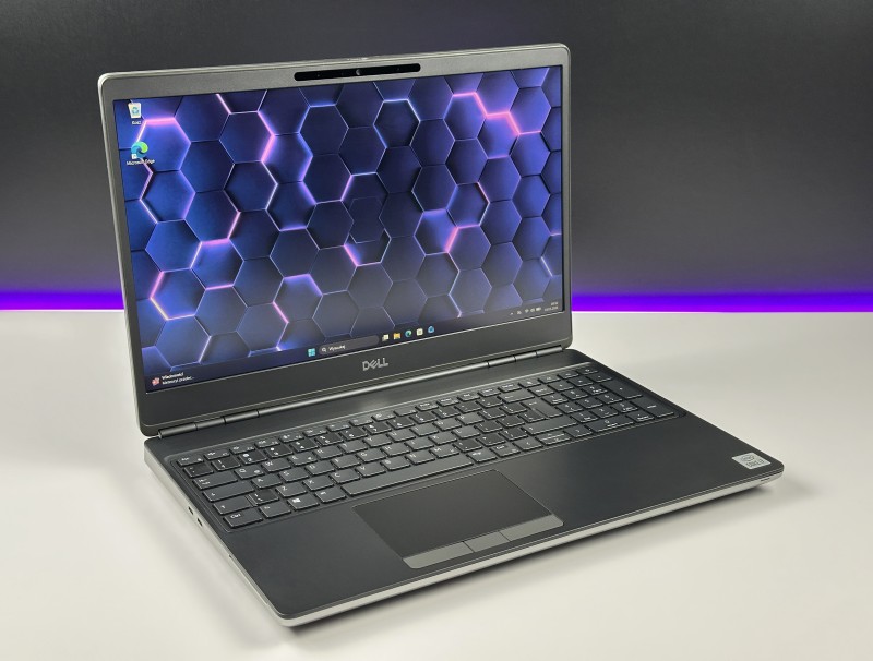 Dell Precision 7550 i7-10850H, 15.6", RTX 3000 – wydajna mobilna stacja robocza do CAD, 3D, renderingu, grafiki, inżynierii i profesjonalnych zadań.