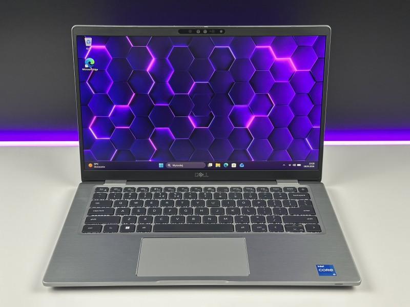 Dell Latitude 7430 – i5-1245U, 16GB RAM i FHD 14". Metalowa obudowa i klawiatura US. Lekki, szybki ultrabook biznesowy idealny do pracy mobilnej.