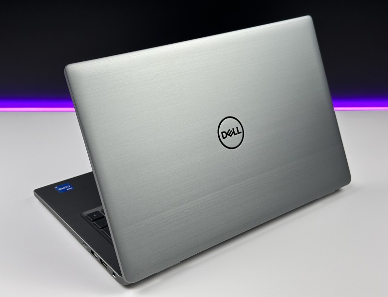 Dell Latitude 7430 z i5-1245U, dotykowym ekranem FHD 14" i metalową obudową to elegancki laptop biznesowy z 16 GB pamięci lutowanej.