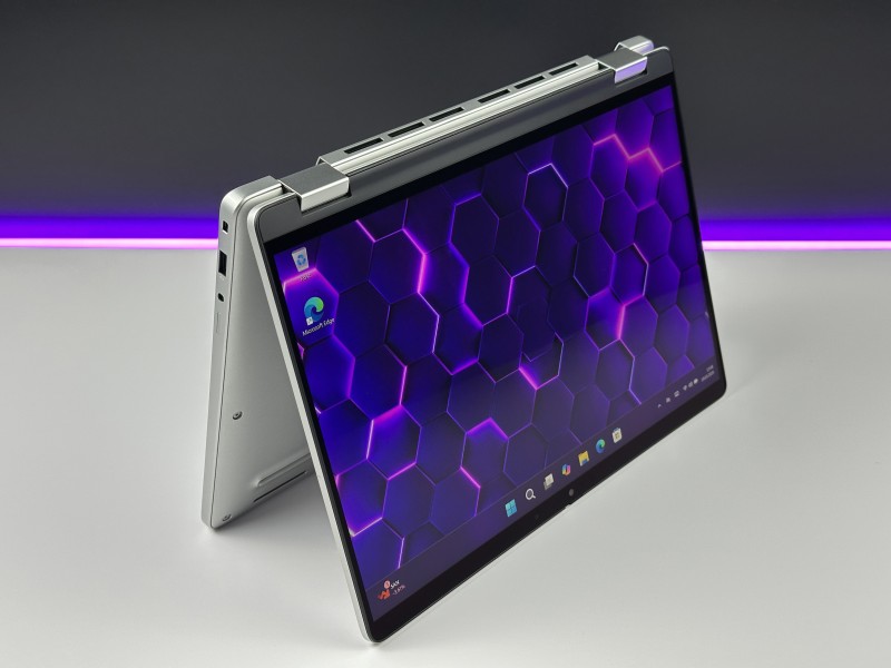 Dell Pro 14 Plus PB14250 2in1 Ultra 5 236V, 16GB LPDDR5, 14" FHD+ dotyk – nowoczesny laptop biznesowy 2w1 do pracy mobilnej i wielozadaniowej.