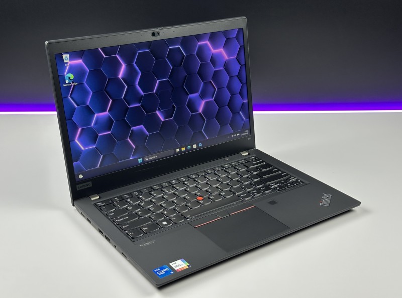 Lenovo ThinkPad T14 Gen 2 i5-1145G7, 14" FHD – biznesowy laptop do pracy mobilnej z klawiaturą US i obsługą polskich znaków.