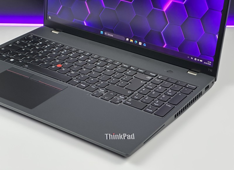 Lenovo ThinkPad T16 Gen 1 i7-1255U, 16" QHD+ – biznesowy laptop o wysokiej rozdzielczości do pracy biurowej, analitycznej i wielozadaniowej.