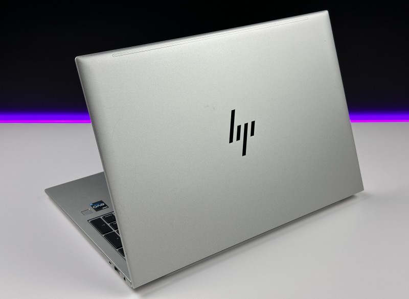 HP EliteBook 860 G9 i7-1270P, 16" FHD+ Sure View – biznesowy laptop z filtrem prywatności, idealny do pracy mobilnej i wrażliwych danych.