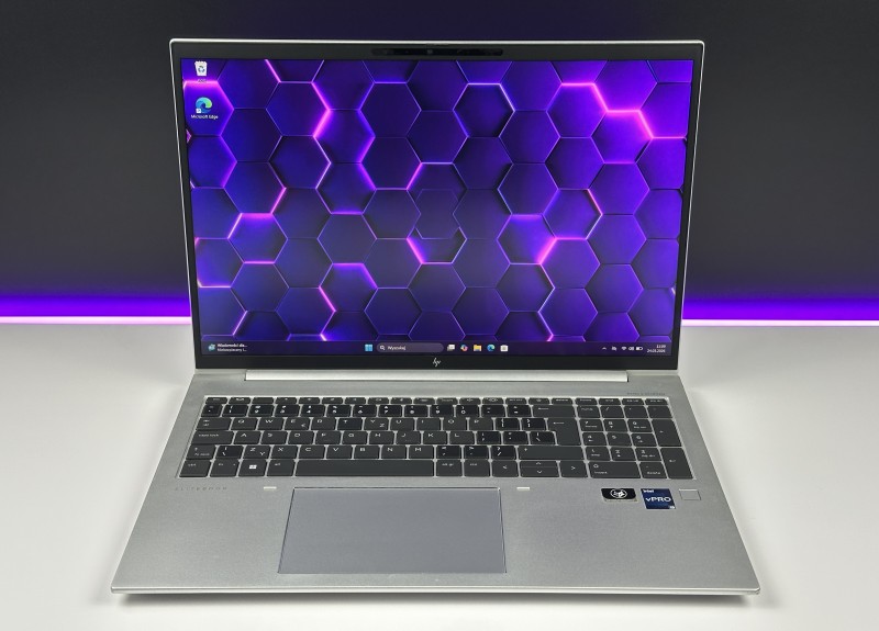 HP EliteBook 860 G9 i5-1245U, 16" FHD+ (1920x1200) – wydajny laptop biznesowy do pracy biurowej, mobilnej i wielozadaniowej.