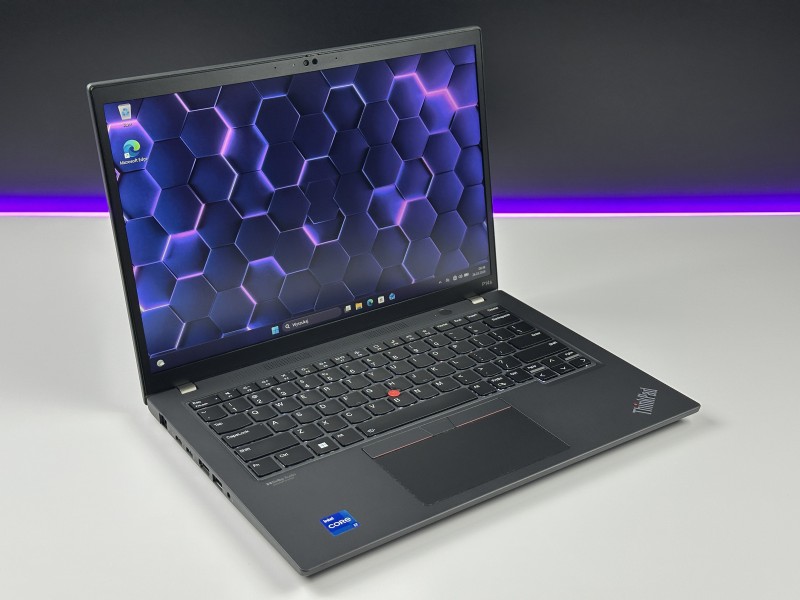 Lenovo ThinkPad P14s Gen 3 i7-1260P, T550 4GB, 14" FHD+ – mobilna stacja robocza do CAD i pracy projektowej z klawiaturą US.