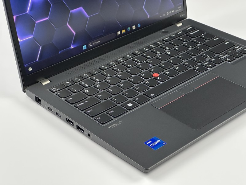 Lenovo ThinkPad P14s Gen 3 i7-1260P, T550 4GB, 14" FHD+ – mobilna stacja robocza do CAD i pracy projektowej z klawiaturą US.