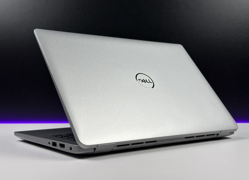 Dell Latitude 5450 Ultra 7 165U, dotykowa matryca, DDR5 – nowoczesny laptop biznesowy do pracy mobilnej z klawiaturą US i wysoką wydajnością.