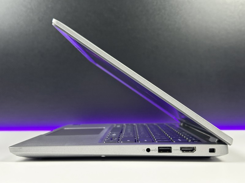 Dell Latitude 5450 Ultra 7 165U, 14" FHD, DDR5 – nowoczesny laptop biznesowy do pracy mobilnej i biurowej z klawiaturą US i wysoką wydajnością.