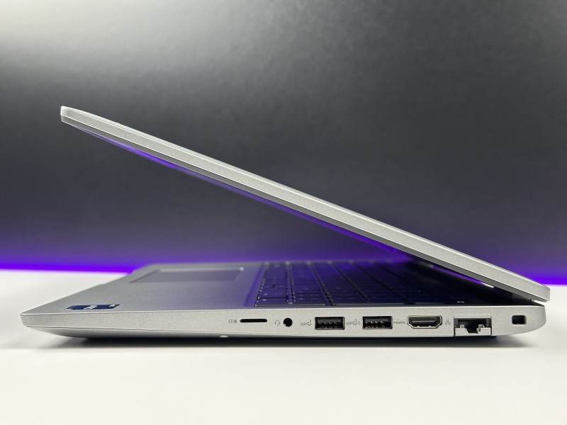 Dell Precision 3580 i5-1335U, matryca 15,6" FHD – wydajny laptop biznesowy do pracy biurowej i projektowej z klawiaturą US.