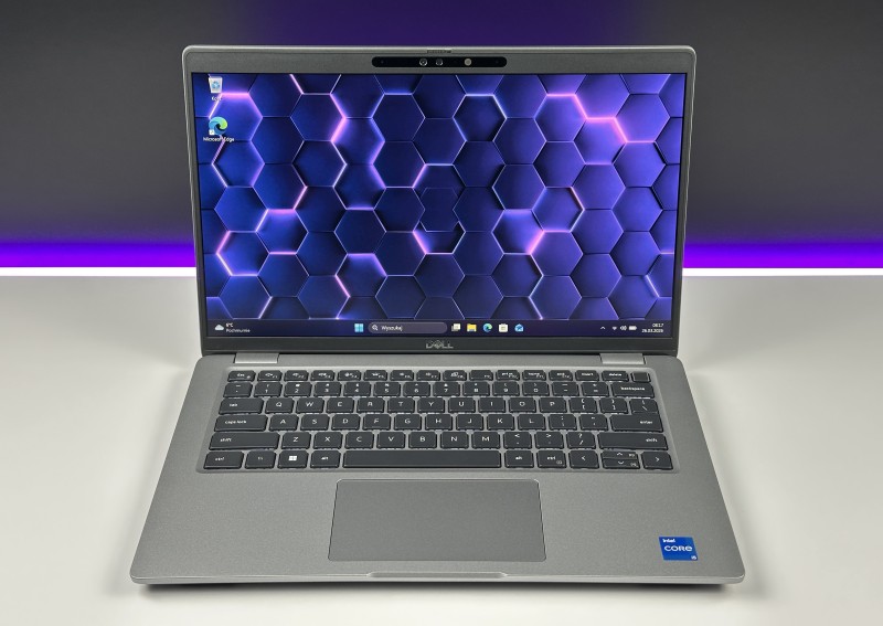 Dell Latitude 5440 i5-1350P, klawiatura US – nowoczesny laptop biznesowy do pracy zdalnej, biura i multitaskingu. Szybki, energooszczędny i solidny.