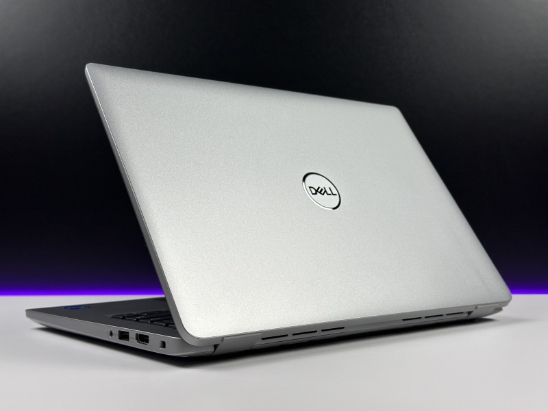Dell Latitude 5440 i5-1350P, klawiatura US – nowoczesny laptop biznesowy do pracy zdalnej, biura i multitaskingu. Szybki, energooszczędny i solidny.