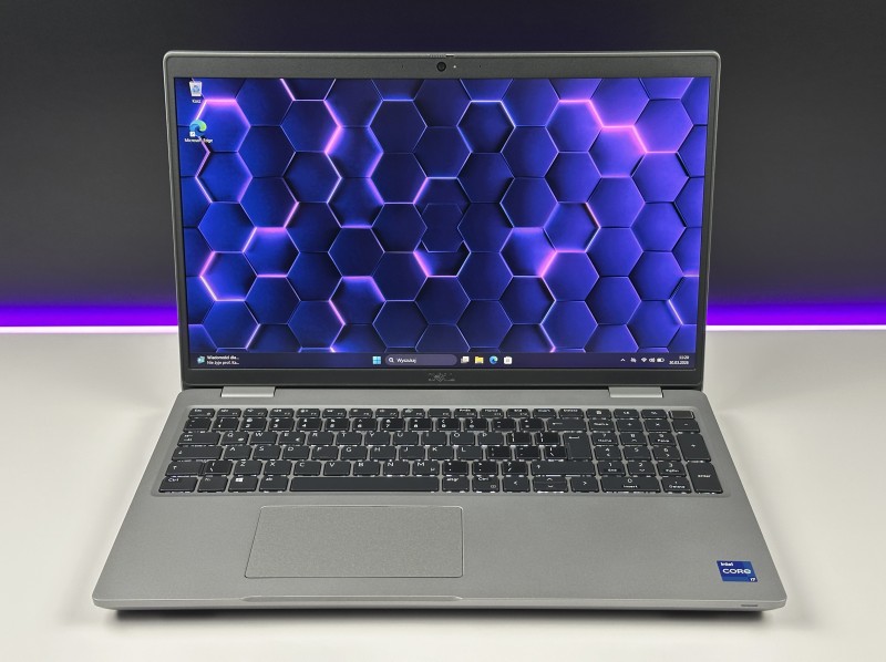 DELL Precision 3561 i7-11800H z dedykowaną kartą T600 (4GB). Wydajny laptop 15,6” FHD - do analiz, projektów inżynierskich i multitaskingu.