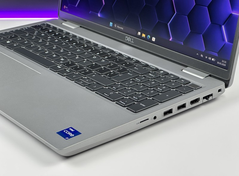 DELL Precision 3561 i7-11800H z dedykowaną kartą T600 (4GB). Wydajny laptop 15,6” FHD - do analiz, projektów inżynierskich i multitaskingu.