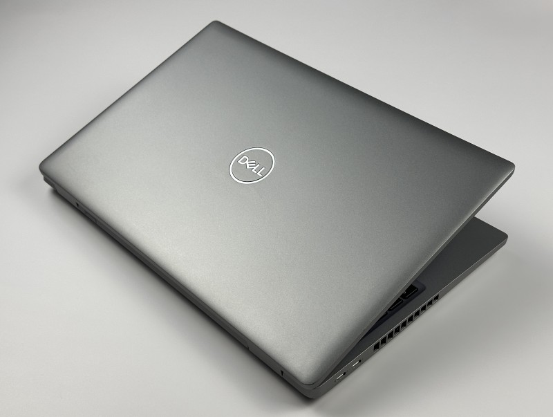 DELL Precision 3561 i7-11800H z dedykowaną kartą T600 (4GB). Wydajny laptop 15,6” FHD - do analiz, projektów inżynierskich i multitaskingu.