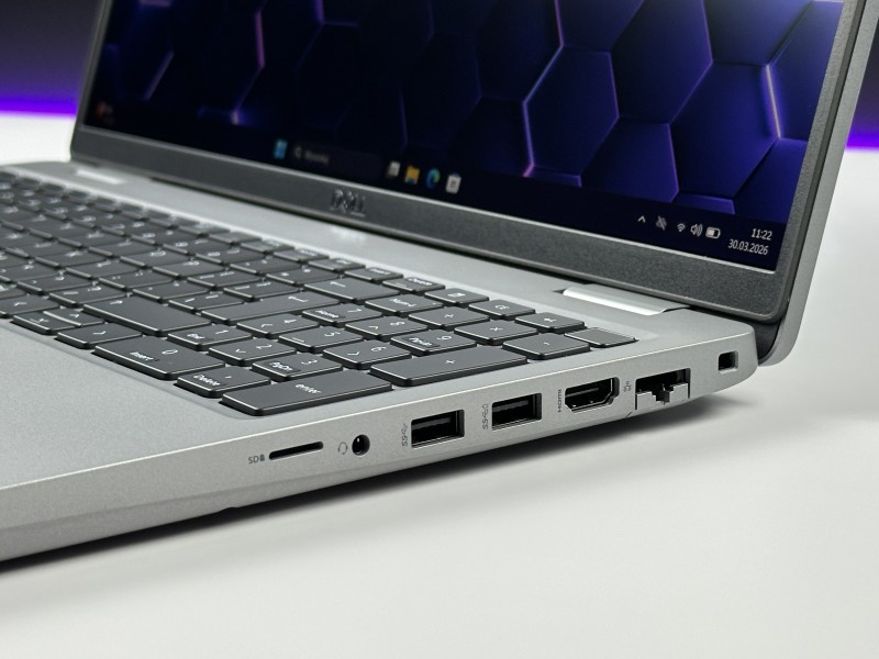 DELL Precision 3561 i7-11800H z dedykowaną kartą T600 (4GB). Wydajny laptop 15,6” FHD - do analiz, projektów inżynierskich i multitaskingu.