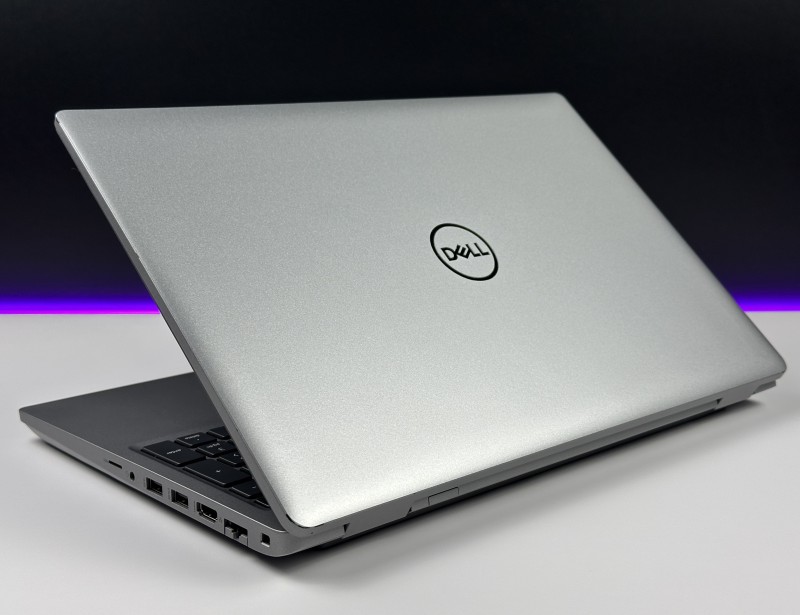Dell Precision 3571 i5-12600H, T600 (4GB), ekran 15,6" FHD – mobilna stacja robocza do CAD, projektowania i pracy technicznej z klawiaturą US.