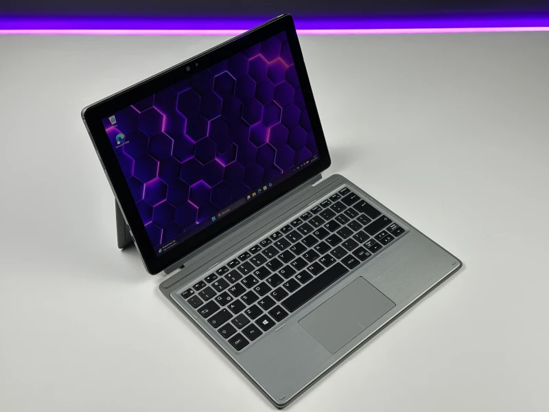 Dell Latitude 7200 2in1 i5-8365U, 8GB ram / 512GB ssd, 12,3" dotyk – kompaktowy laptop 2w1 do pracy mobilnej, notatek i codziennego użytkowania.