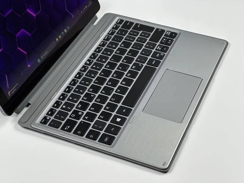 Dell Latitude 7200 2in1 i5-8365U, 8GB ram / 512GB ssd, 12,3" dotyk – kompaktowy laptop 2w1 do pracy mobilnej, notatek i codziennego użytkowania.