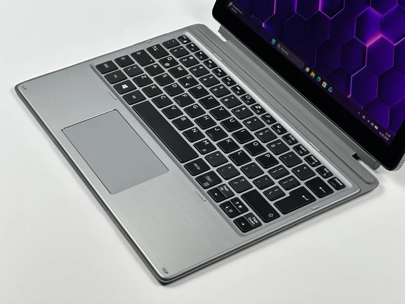 Dell Latitude 7200 2in1 i5-8365U, 8GB ram / 512GB ssd, 12,3" dotyk – kompaktowy laptop 2w1 do pracy mobilnej, notatek i codziennego użytkowania.