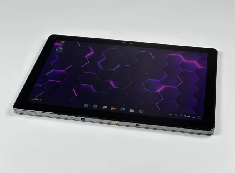 Dell Latitude 7200 2in1 i5-8365U, 8GB ram / 512GB ssd, 12,3" dotyk – kompaktowy laptop 2w1 do pracy mobilnej, notatek i codziennego użytkowania.