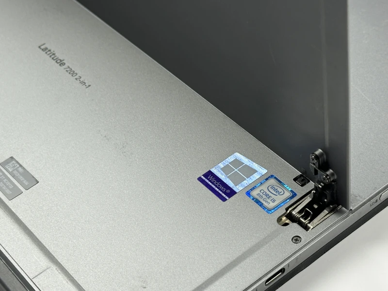 Dell Latitude 7200 2in1 i5-8365U, 8GB ram / 512GB ssd, 12,3" dotyk – kompaktowy laptop 2w1 do pracy mobilnej, notatek i codziennego użytkowania.