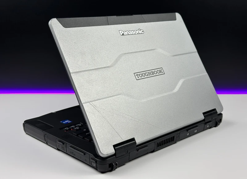 Panasonic Toughbook FZ55-2 i7-1185G7, modem LTE – wytrzymały laptop z podświetlaną klawiaturą RGB do pracy w terenie i wymagających warunkach.