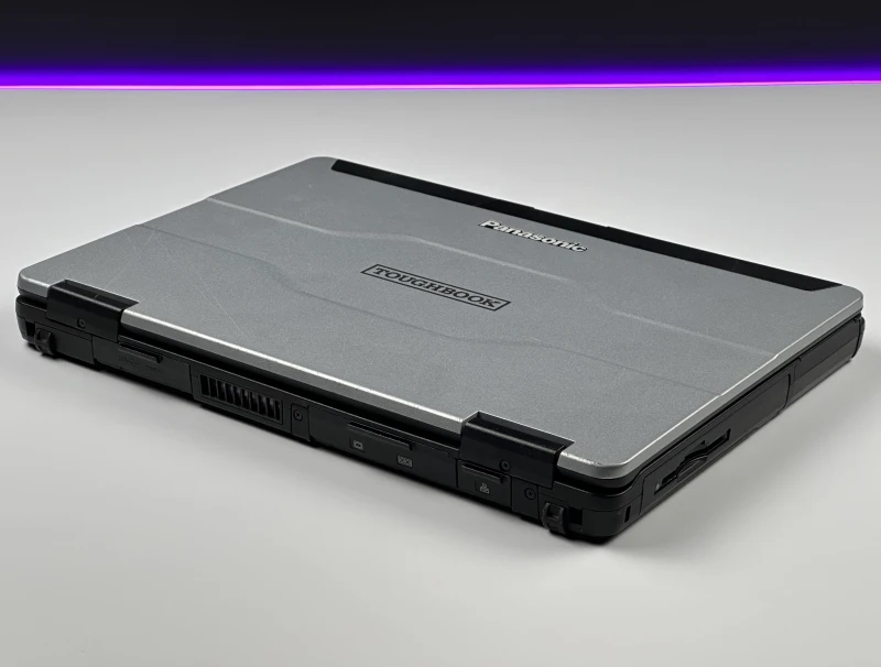 Panasonic Toughbook FZ55-2 i7-1185G7, modem LTE – wytrzymały laptop z podświetlaną klawiaturą RGB do pracy w terenie i wymagających warunkach.