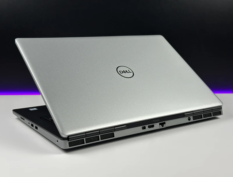 Dell Precision 7750 Xeon W-10855M, 17,3" FHD – mobilna stacja robocza do projektowania, CAD i pracy technicznej z klawiaturą US.