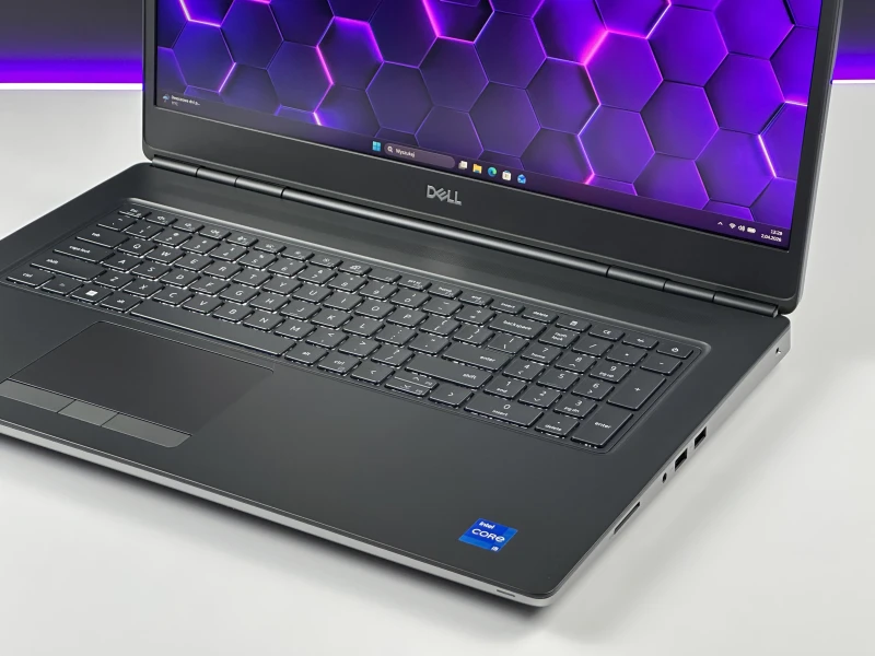Dell Precision 7760 z i5-11500H i RTX A3000 6GB. Duży ekran 17,3” FHD i profesjonalna grafika zapewniają wydajność do CAD, 3D i pracy projektowej.