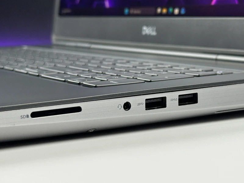 Dell Precision 7760 z i5-11500H i RTX A3000 6GB. Duży ekran 17,3” FHD i profesjonalna grafika zapewniają wydajność do CAD, 3D i pracy projektowej.