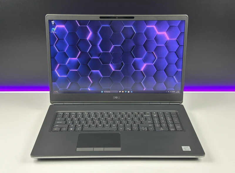 Dell Precision 7750 i7-10850H, Quadro T1000 4GB, 17,3" FHD – mobilna stacja robocza do CAD, grafiki i pracy technicznej z klawiaturą US.