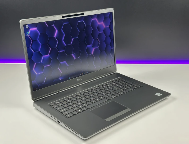 Dell Precision 7750 i7-10850H, Quadro T1000 4GB, 17,3" FHD – mobilna stacja robocza do CAD, grafiki i pracy technicznej z klawiaturą US.