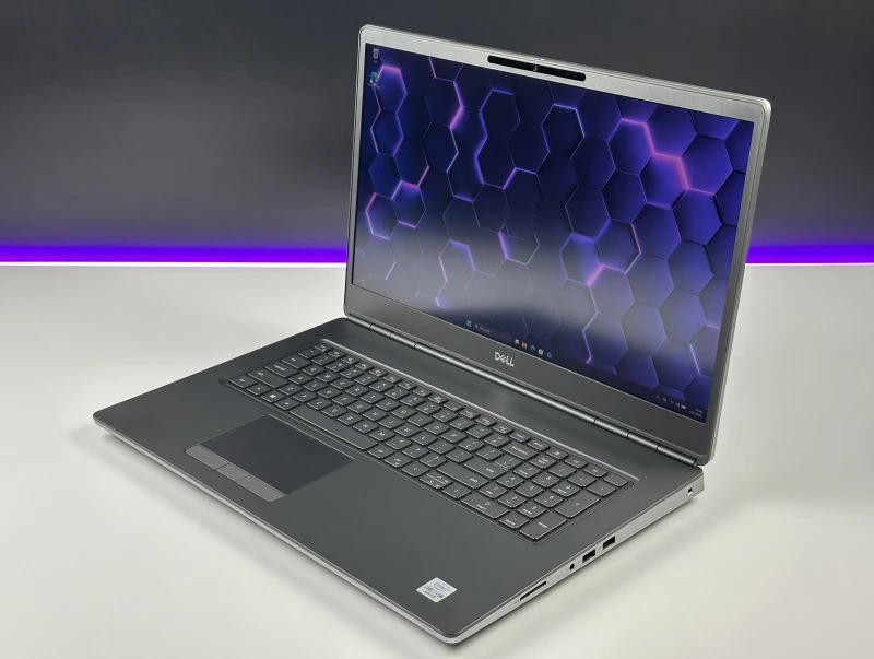 Dell Precision 7750 i7-10850H, Quadro T1000 4GB, 17,3" FHD – mobilna stacja robocza do CAD, grafiki i pracy technicznej z klawiaturą US.