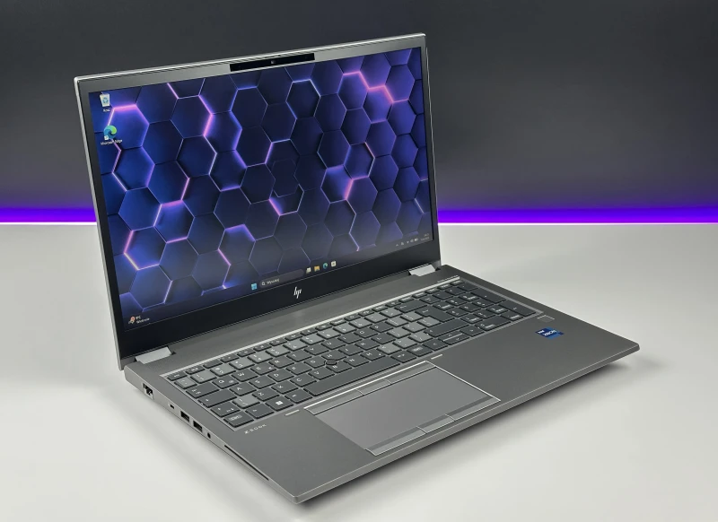 HP ZBook Fury 15 G8 Xeon W-11955M, RTX A3000 (6GB), ekran 15,6" FHD – mobilna stacja robocza do CAD, 3D i zaawansowanych projektów.