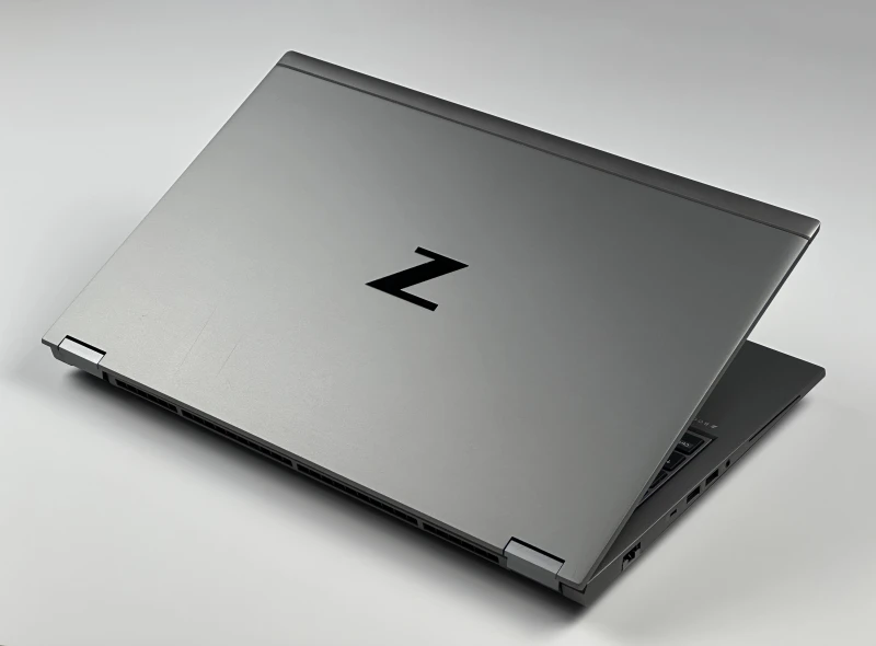 HP ZBook Fury 15 G8 Xeon W-11955M, RTX A3000 (6GB), ekran 15,6" FHD – mobilna stacja robocza do CAD, 3D i zaawansowanych projektów.