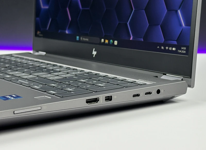 HP ZBook Fury 15 G8 Xeon W-11955M, RTX A3000 (6GB), ekran 15,6" FHD – mobilna stacja robocza do CAD, 3D i zaawansowanych projektów.