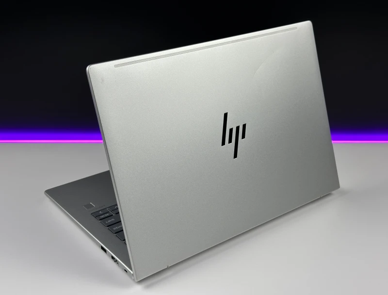 HP Elite mt645 G8 Ryzen 5 7535U, 14" FHD+ – wydajny laptop biznesowy do pracy mobilnej i biurowej z klawiaturą US.