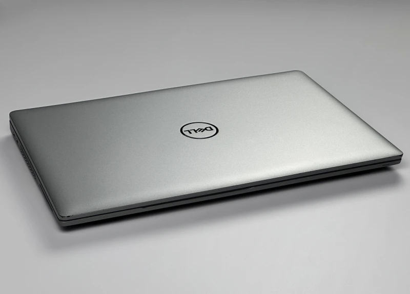 Dell Latitude 5520 i5-1135G7, 15,6" FHD – biznesowy laptop do pracy biurowej i mobilnej, zapewniający stabilność i komfort użytkowania.