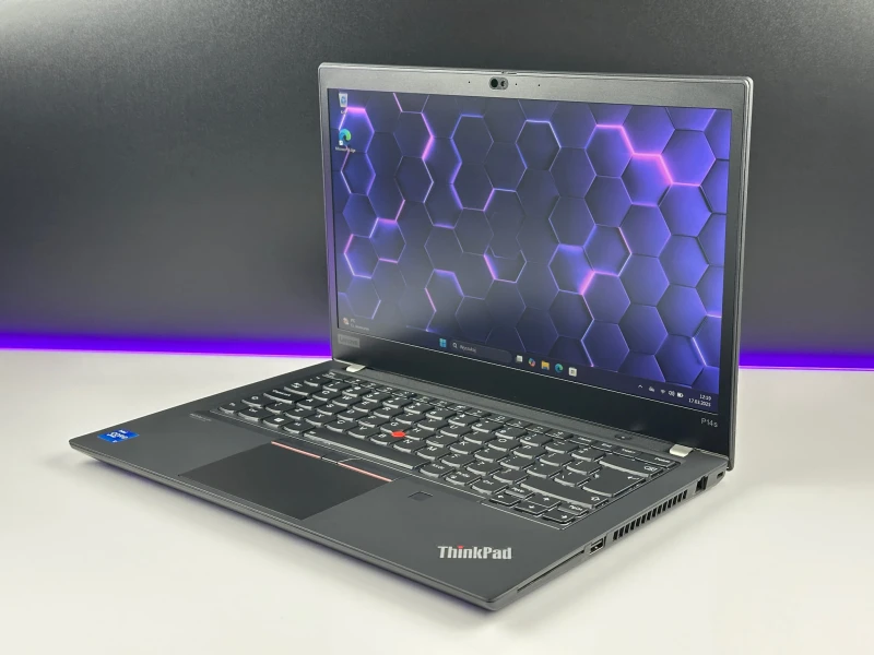 Lenovo ThinkPad P14s Gen 2 – i7-1165G7, FHD i grafika T500. Wydajność i mobilność klasy premium, stworzone dla profesjonalistów.