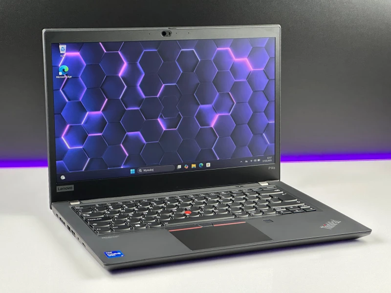 Lenovo ThinkPad P14s Gen 2 – i7-1165G7, FHD i grafika T500. Wydajność i mobilność klasy premium, stworzone dla profesjonalistów.