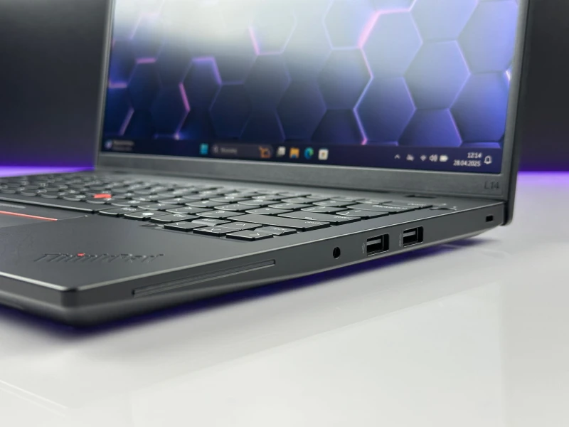 Lenovo ThinkPad L14 Gen 5 z procesorem Ultra 7 165U, matrycą FHD+ i klawiaturą PL QWERTY – wydajność, komfort i niezawodność w każdej sytuacji.